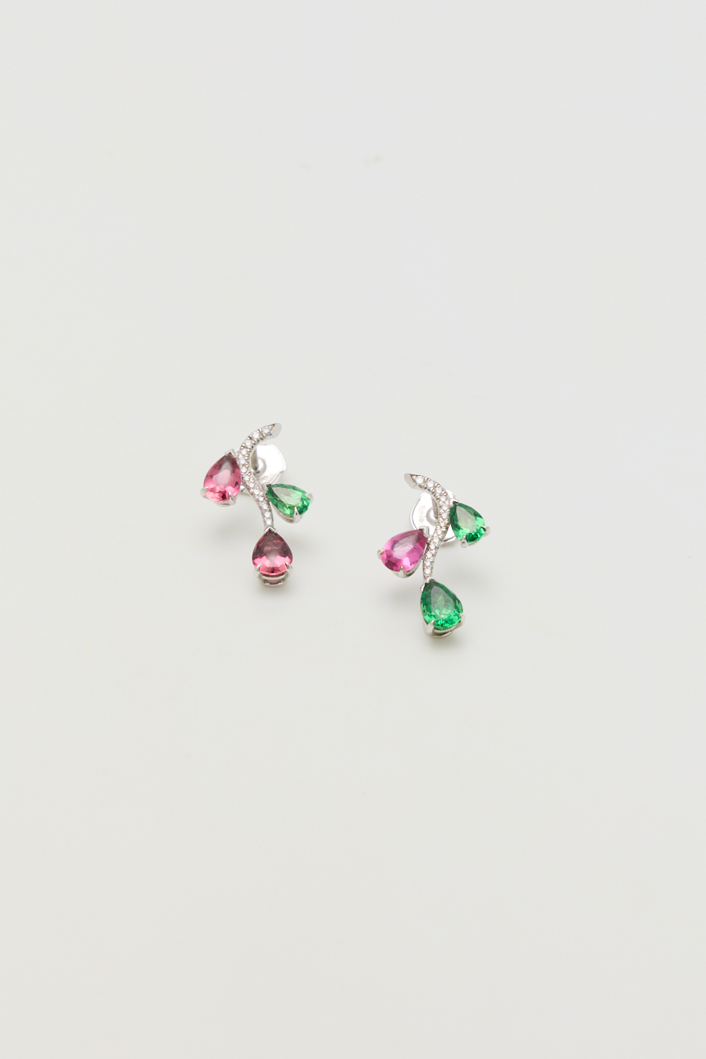Boucles d'oreilles haute joaillerie avec tsavorites et tourmalines - BO haute joaillerie